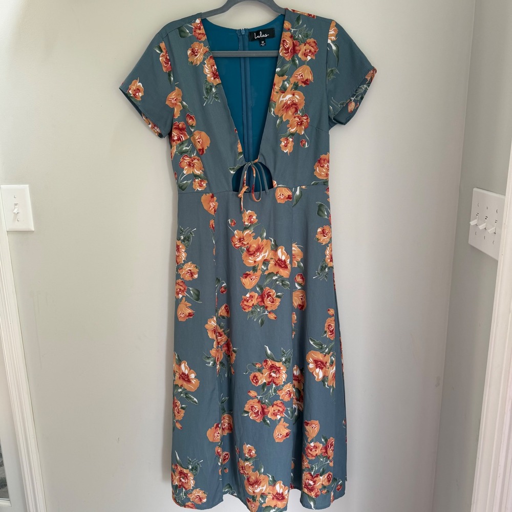Lulus "Best Day Of My Life" Midi Dress Blue Floral Short Sleeve Deep V Ties SZ M
